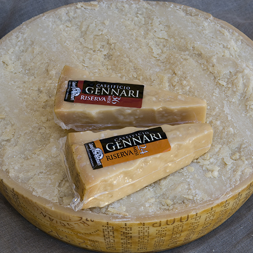 PARMIGIANO REGGIANO DOP 60M 1/2 RODA GENNARI